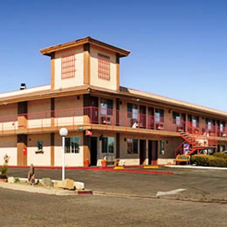 Park Avenue Inn & Suites Victorville Bagian luar foto