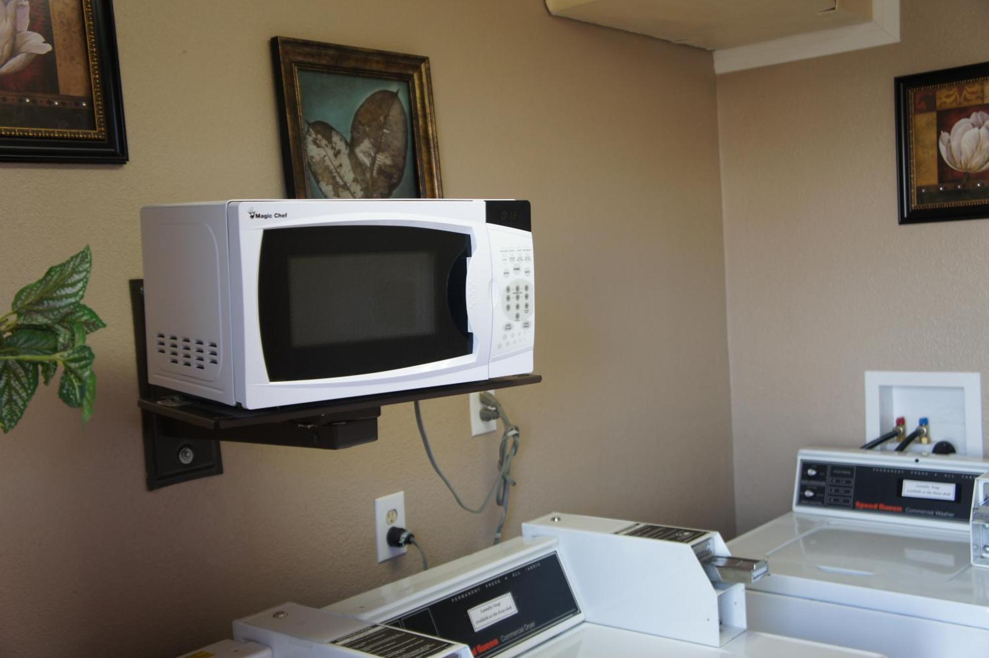 Park Avenue Inn & Suites Victorville Bagian luar foto